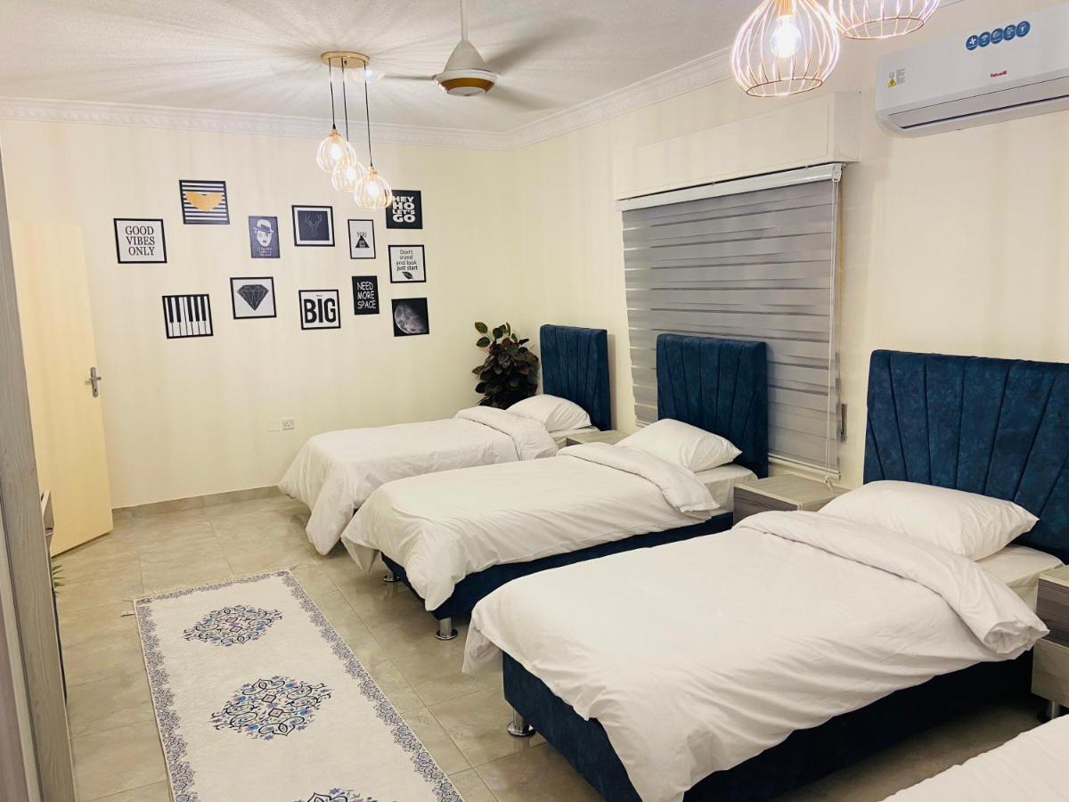 Lovely 3-Bedrooms Rental Unit アカバ エクステリア 写真
